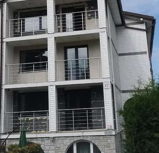 Δωμάτια σε οικογενειακή κατοικία Kosmyk