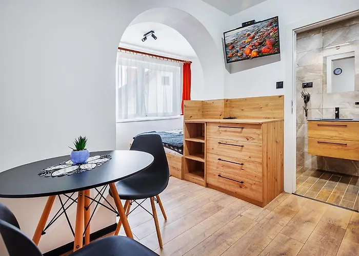 Δωμάτια σε οικογενειακή κατοικία Kosmyk